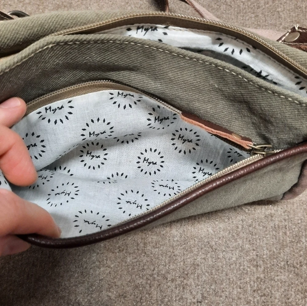 Myra Bag excellent no